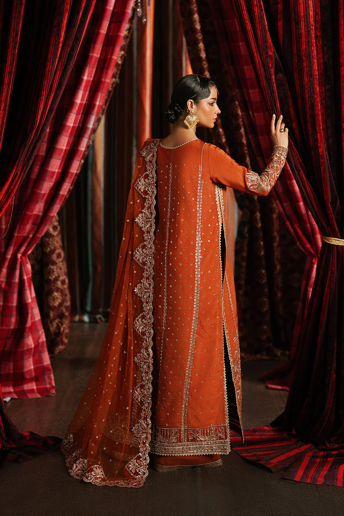 Afrozeh Aafreen Divani Silk Edit 2025 - Image 2