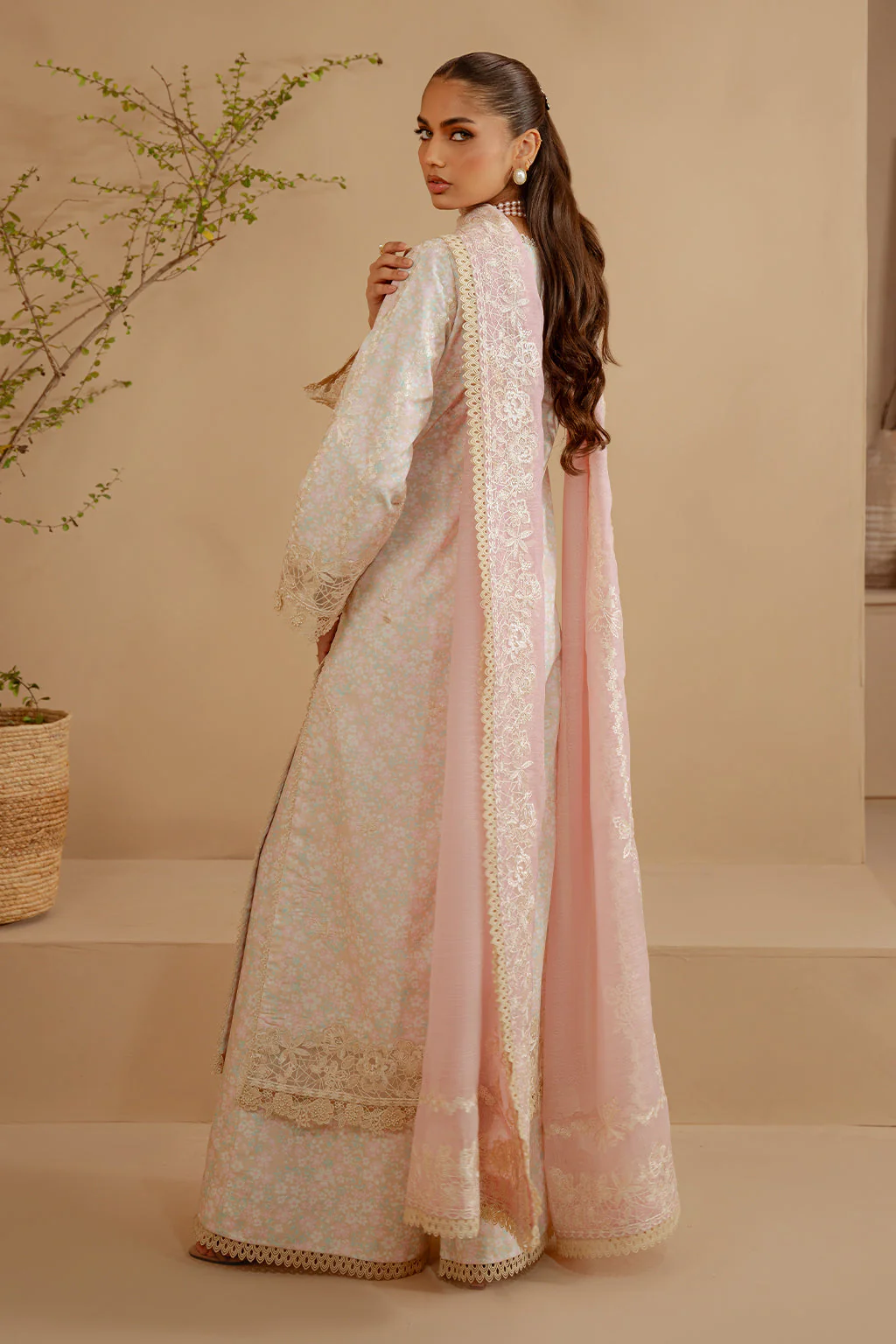 Afrozeh Blanca Noemie Winter Pret 2024 - Image 2
