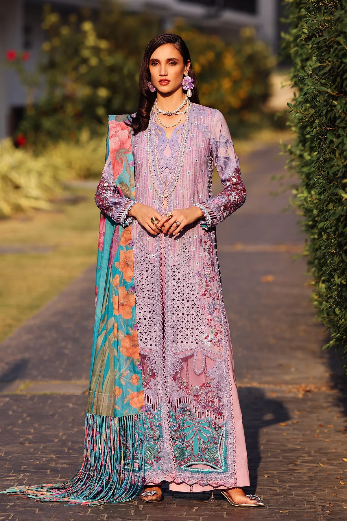 Afrozeh Chrysa Lawn 2025