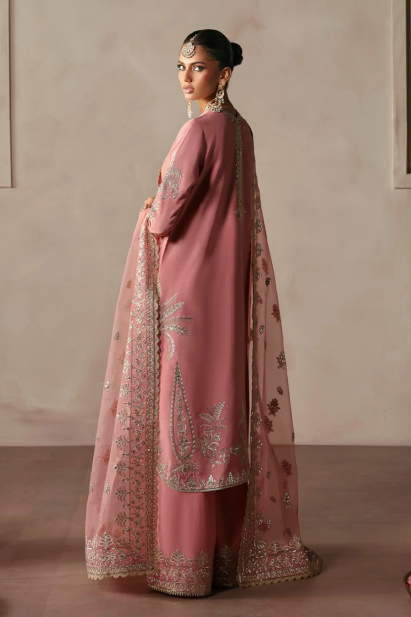 Afrozeh Gulrukh Divani Silk Edit 2024 - Image 2