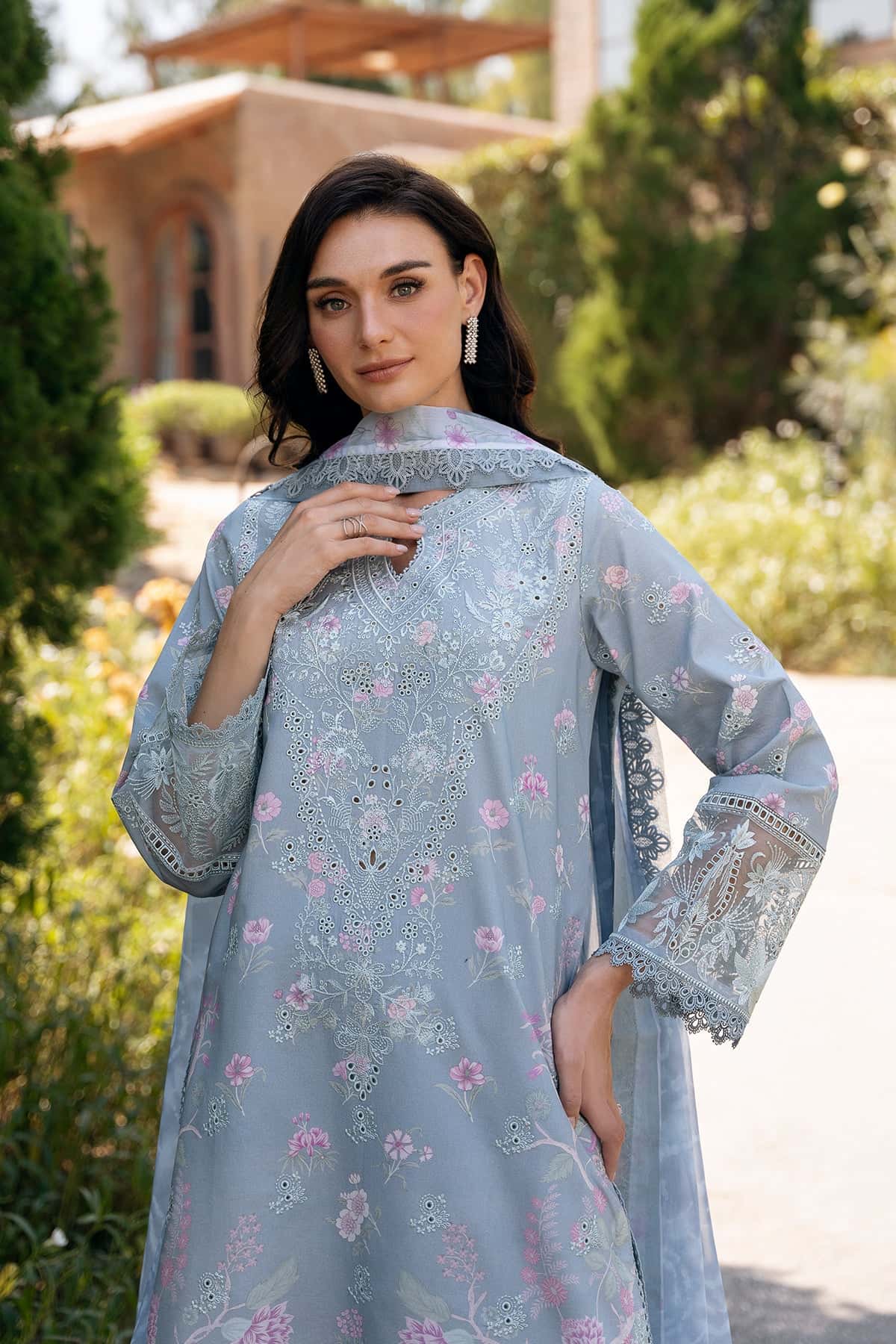 Afrozeh Maelis B Damask The Holiday Edit 2025 - Image 2