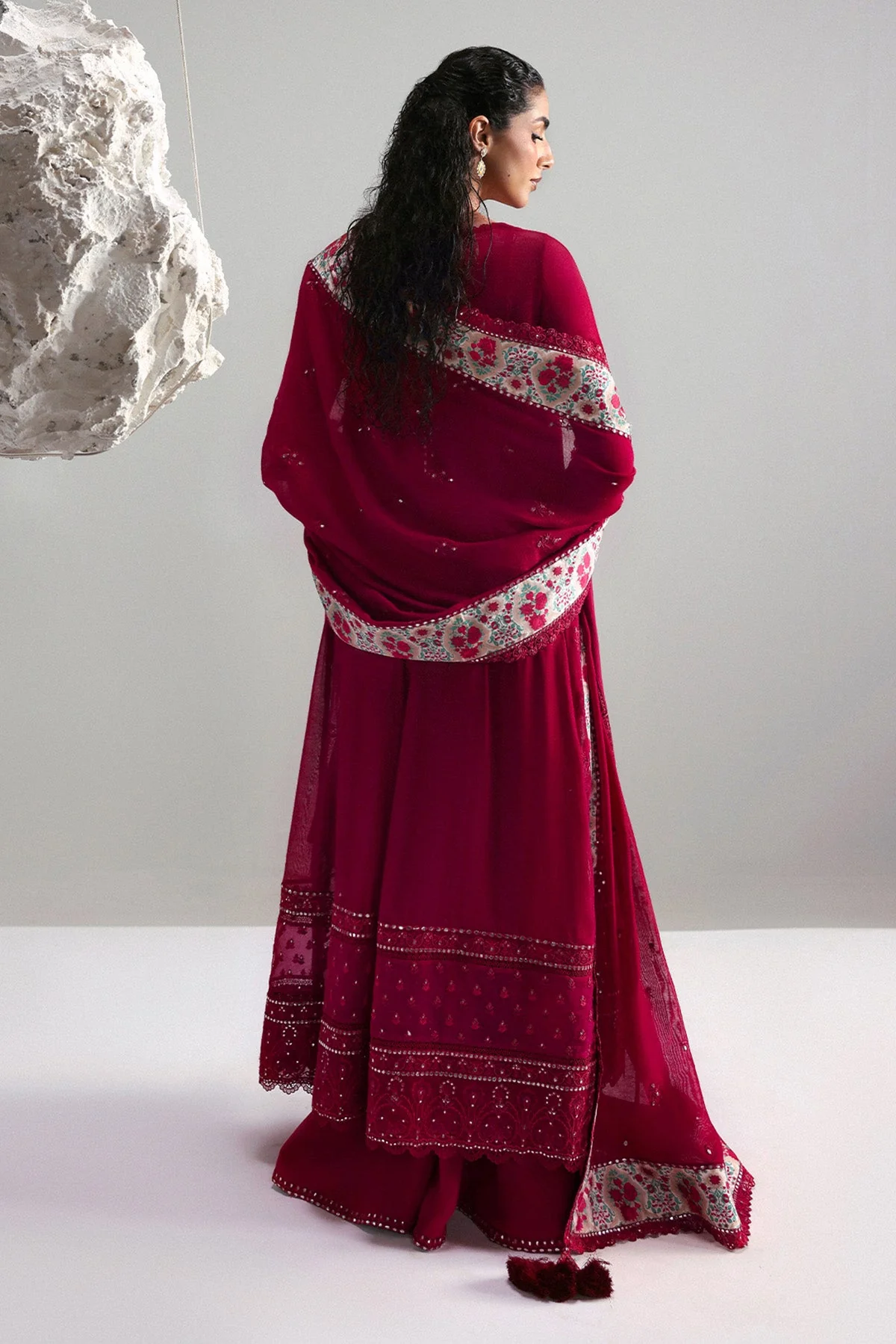 Afrozeh Roselith Slate Luxury Pret 2025 - Image 2