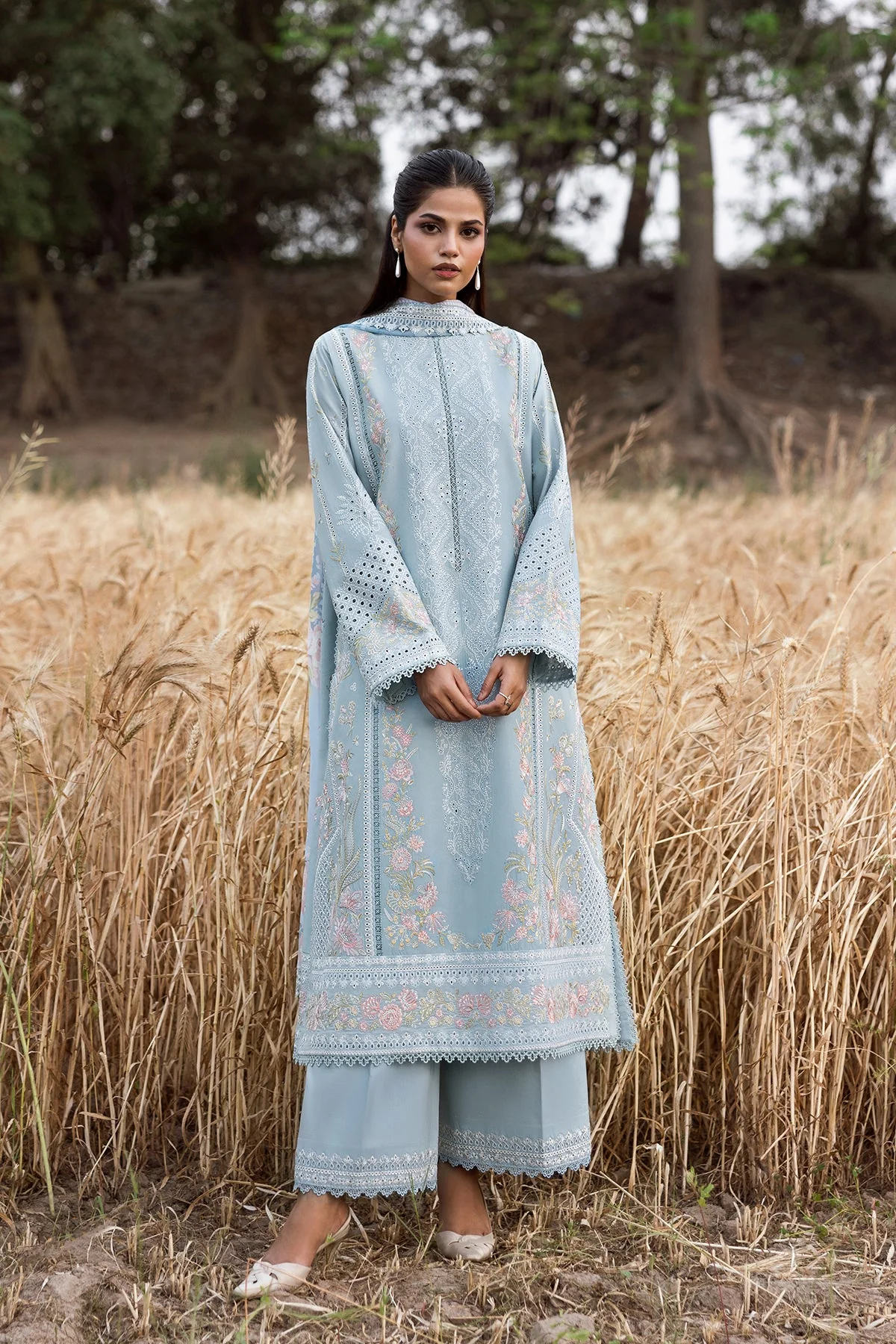 Afrozeh Sukoon Mulaqatat Festive Lawn 2025
