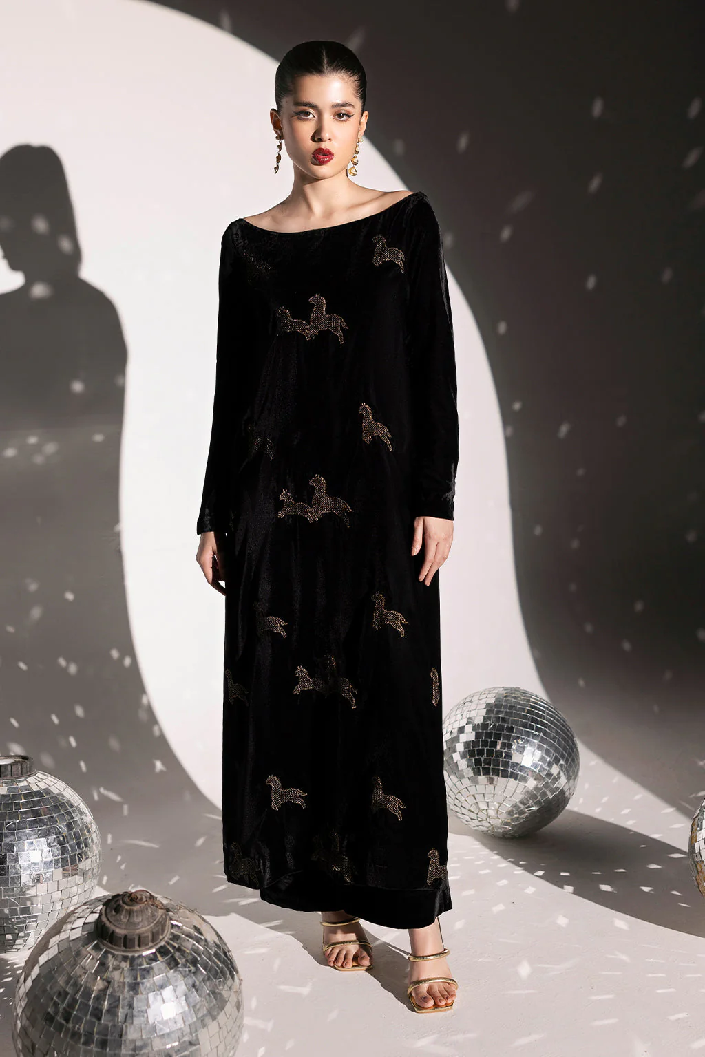 Afsanah AV-106 The Velvet Edit 2025