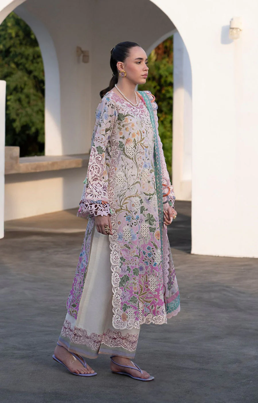AJR Couture Rose Printkari Lawn 2025 - Image 2