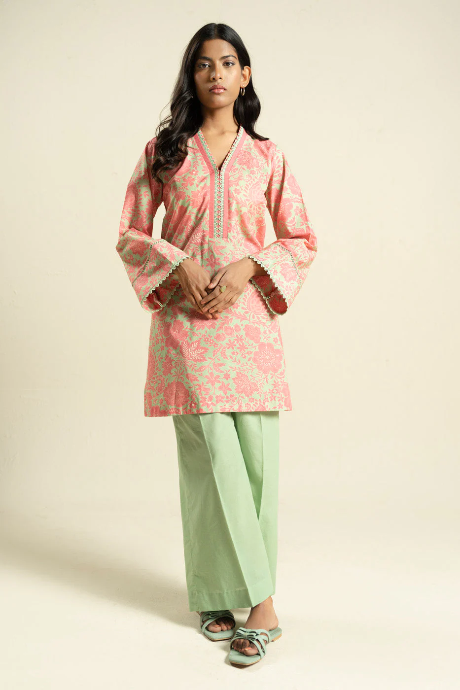 Al Karam Br18 26 Light Green Summer Basic 2026