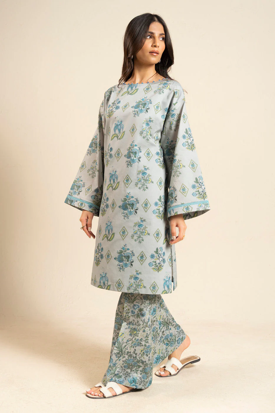 Al Karam Br47 2p26 Grey Summer Basic 2026
