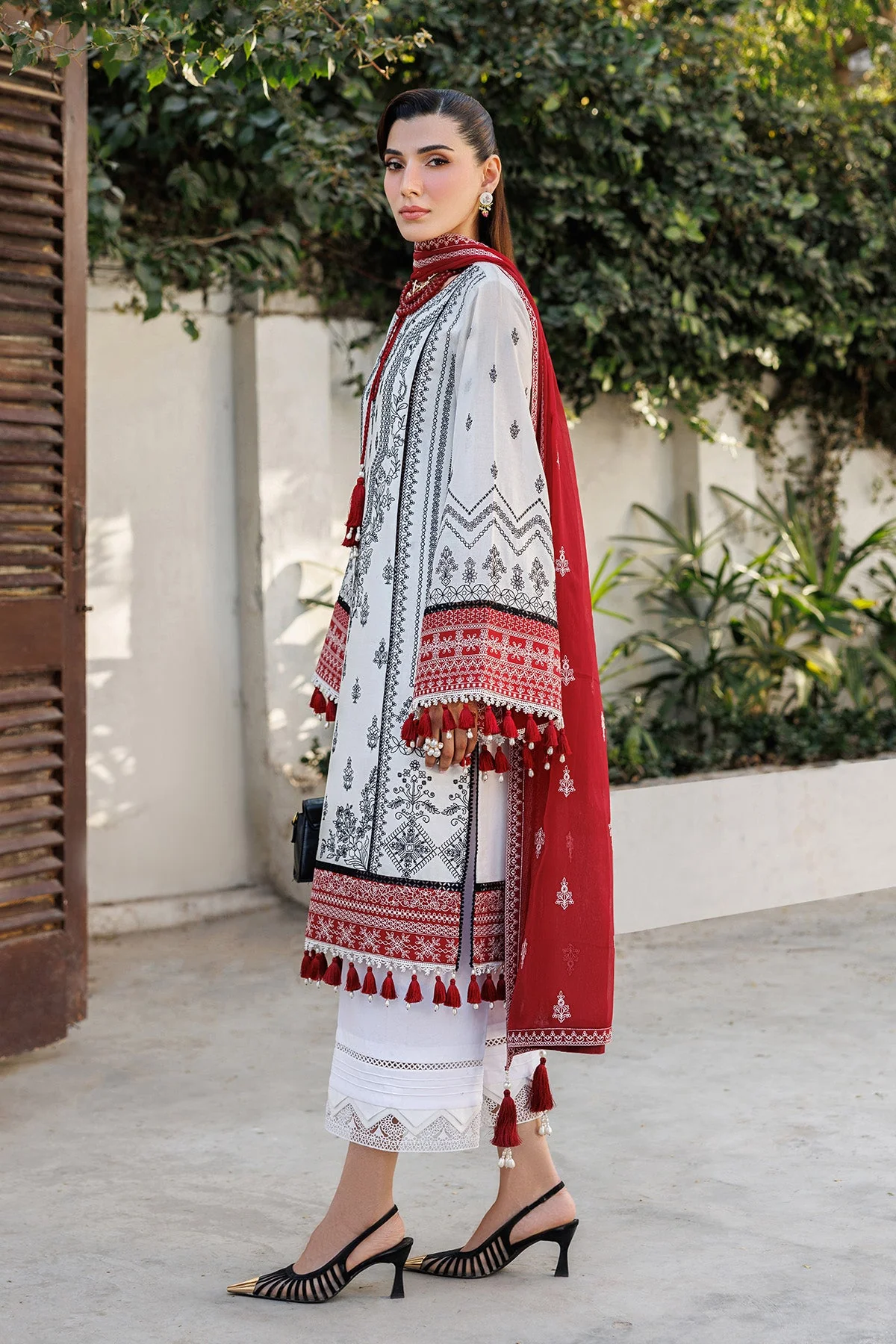 Alizeh AF-EL-7056 Kelly Eid Festive Lawn 2026 - Image 2