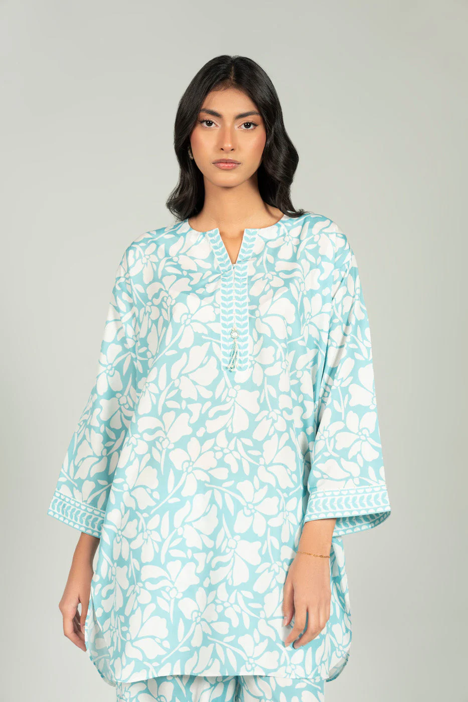 Alkaram BP04-8-2P25-Blue Hello Winter Woman 2026 - Image 2