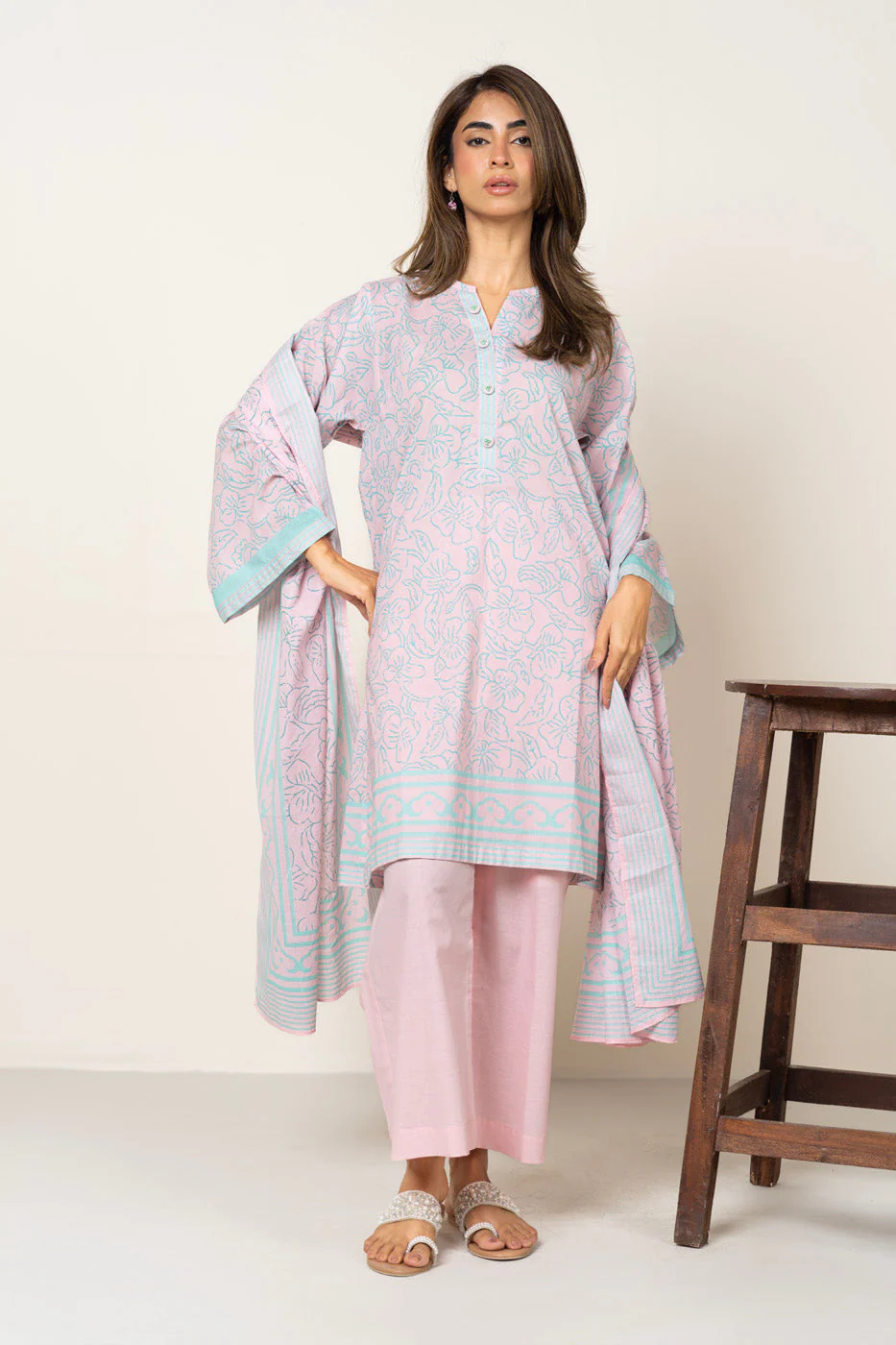 Alkaram CAP3P25-7-463-Pink Hello Winter Woman 2026