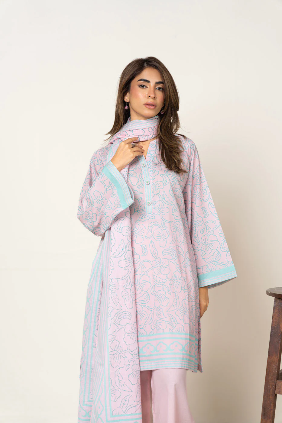 Alkaram CAP3P25-7-463-Pink Hello Winter Woman 2026 - Image 2