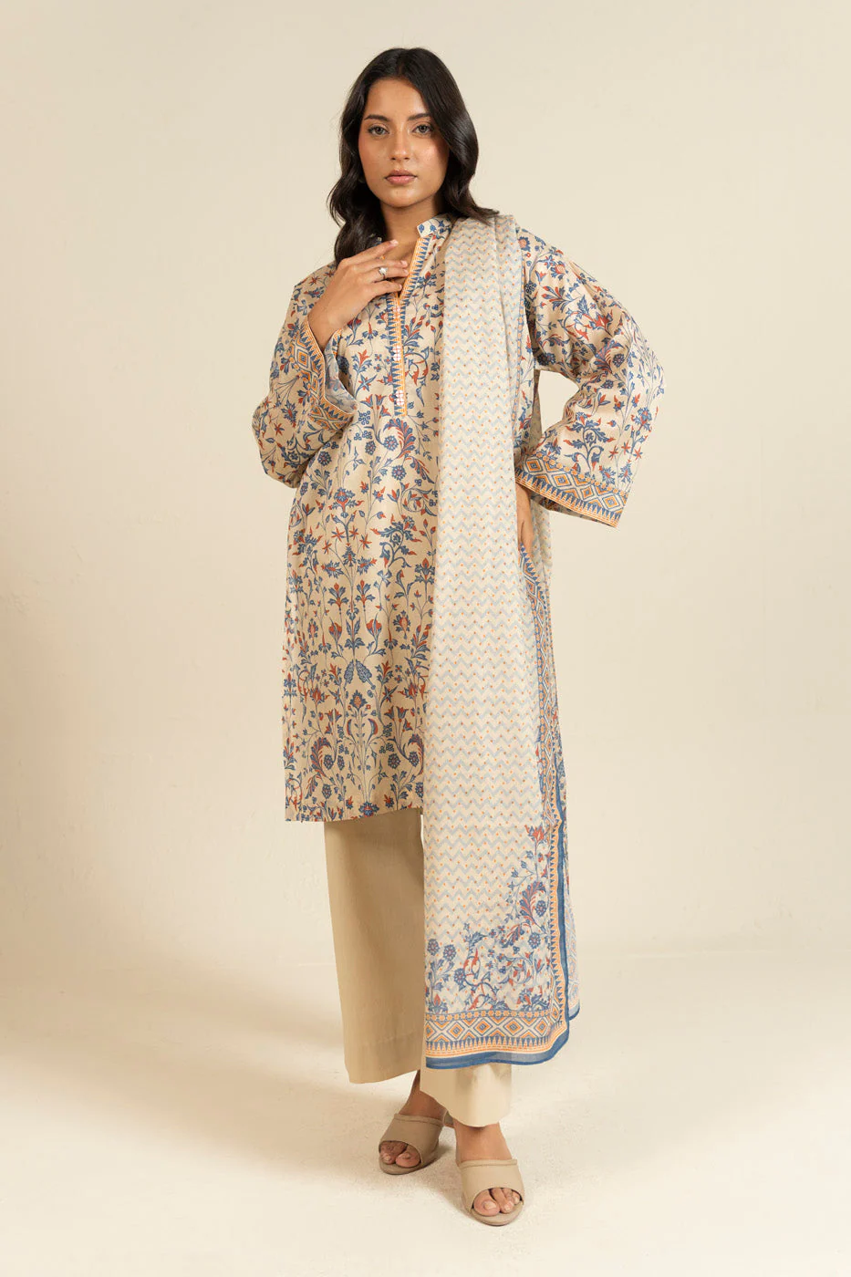 AlKaram Efl 35 3p25 Beige Spring Summer 2026