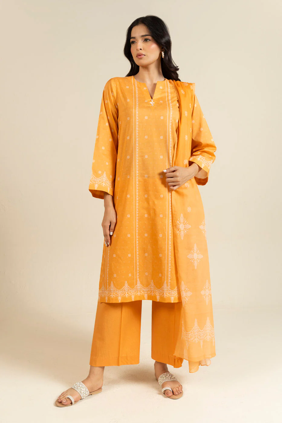 AlKaram Efl 39 3p25 Orange Spring Summer 2026