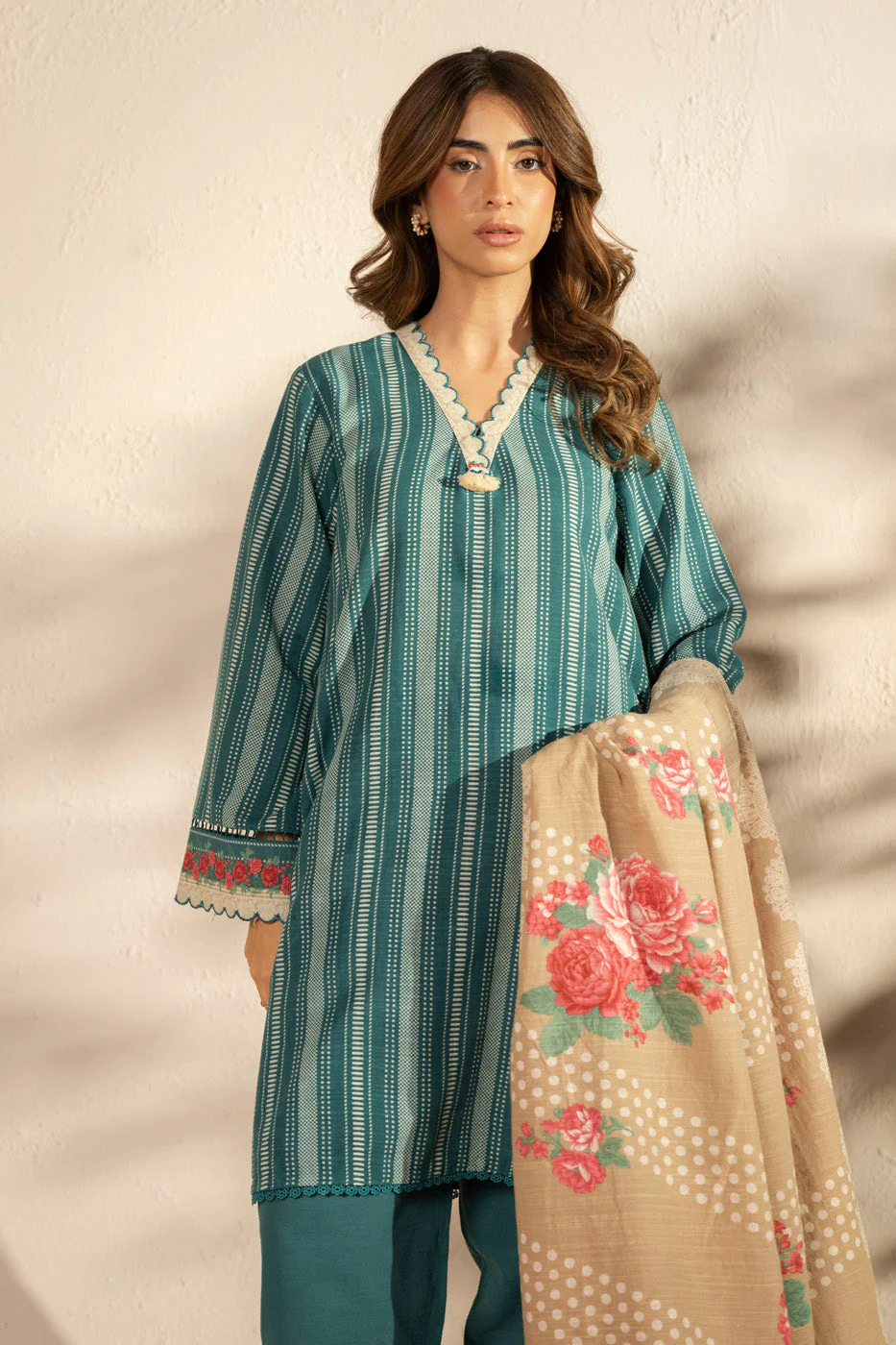 Alkaram FW-101.1-25-1-Blue Winter Collection 2025 - Image 2