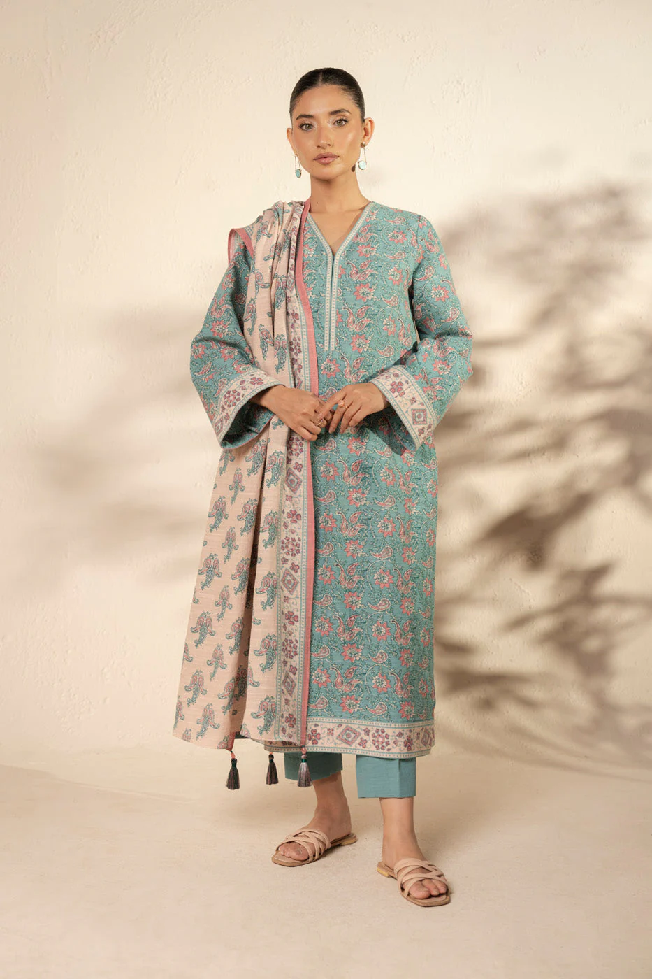 Alkaram FW-102.1-25-1-Blue Winter Collection 2025