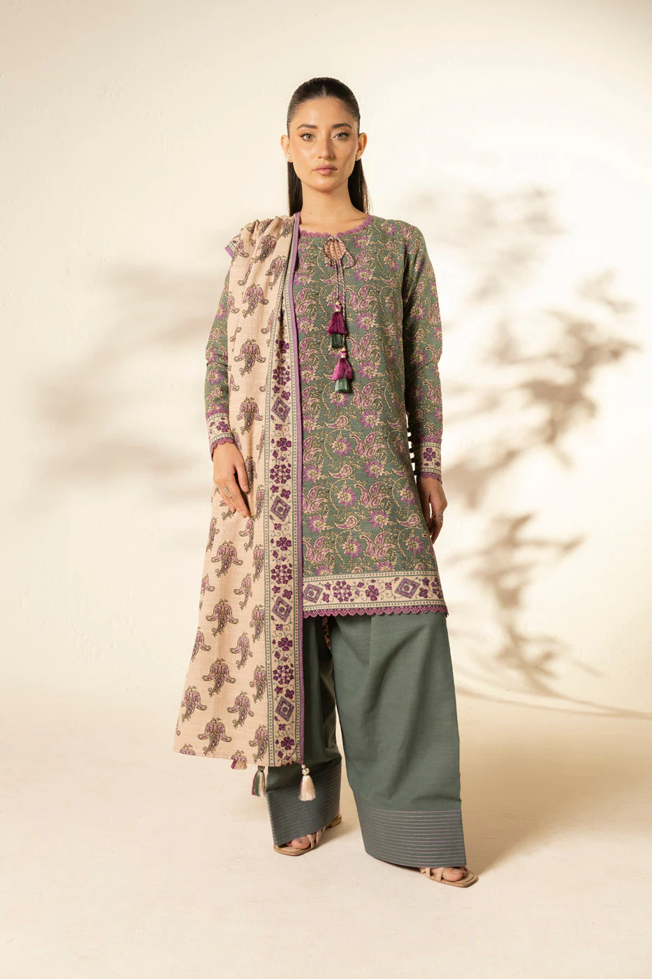Alkaram FW-102.1-25-1-Grey Winter Collection 2025