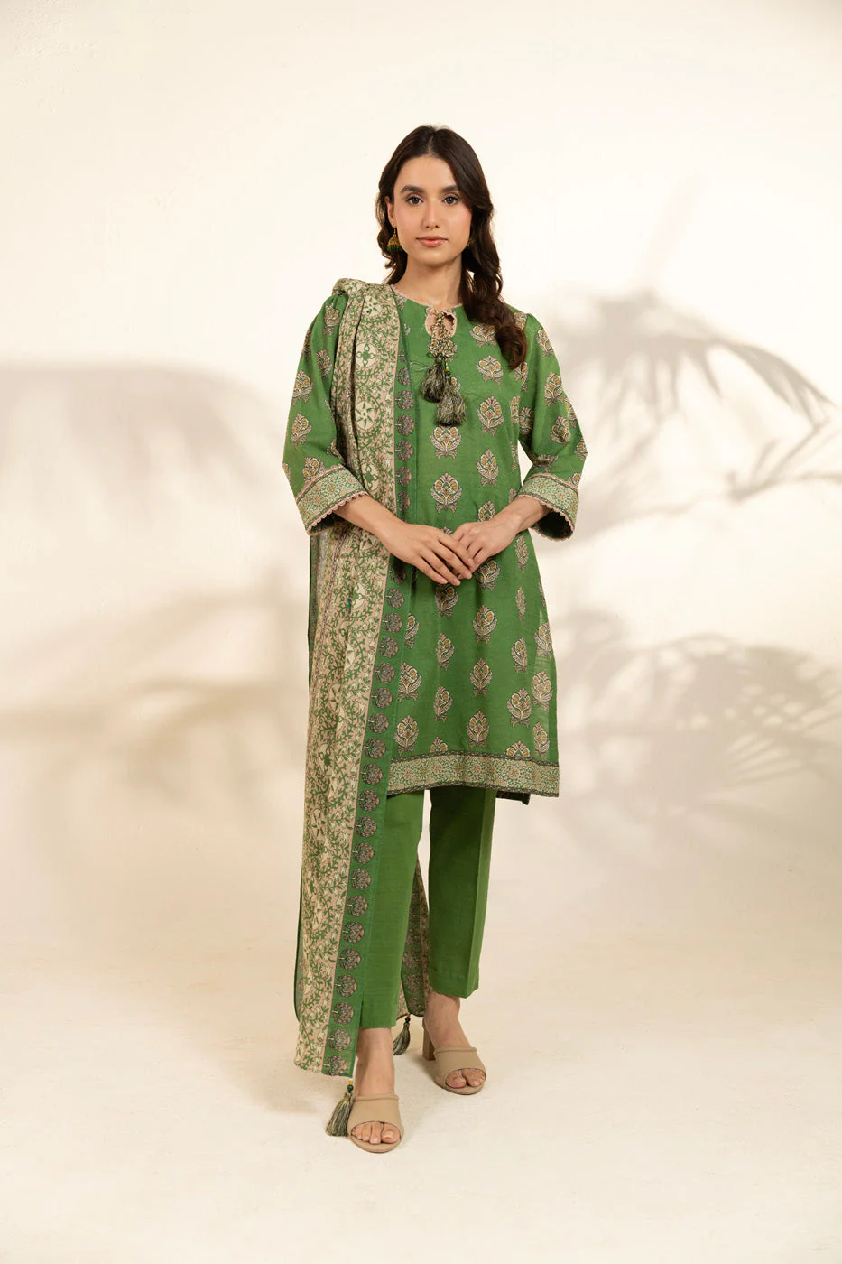 Alkaram FW-108-1-25-1-Green Winter Collection 2025