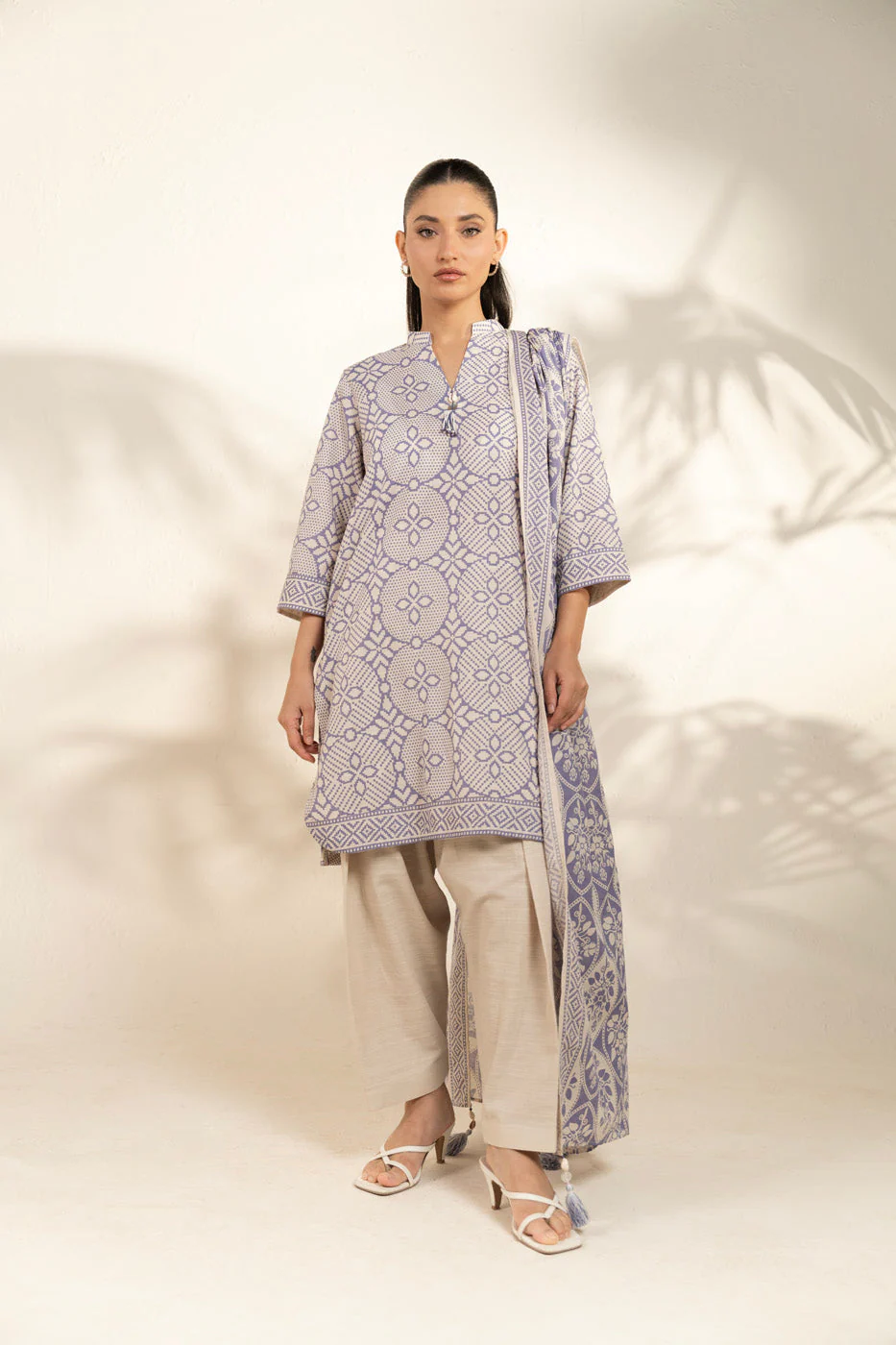 Alkaram FW-119-1-25-1-Purple Winter Collection 2025