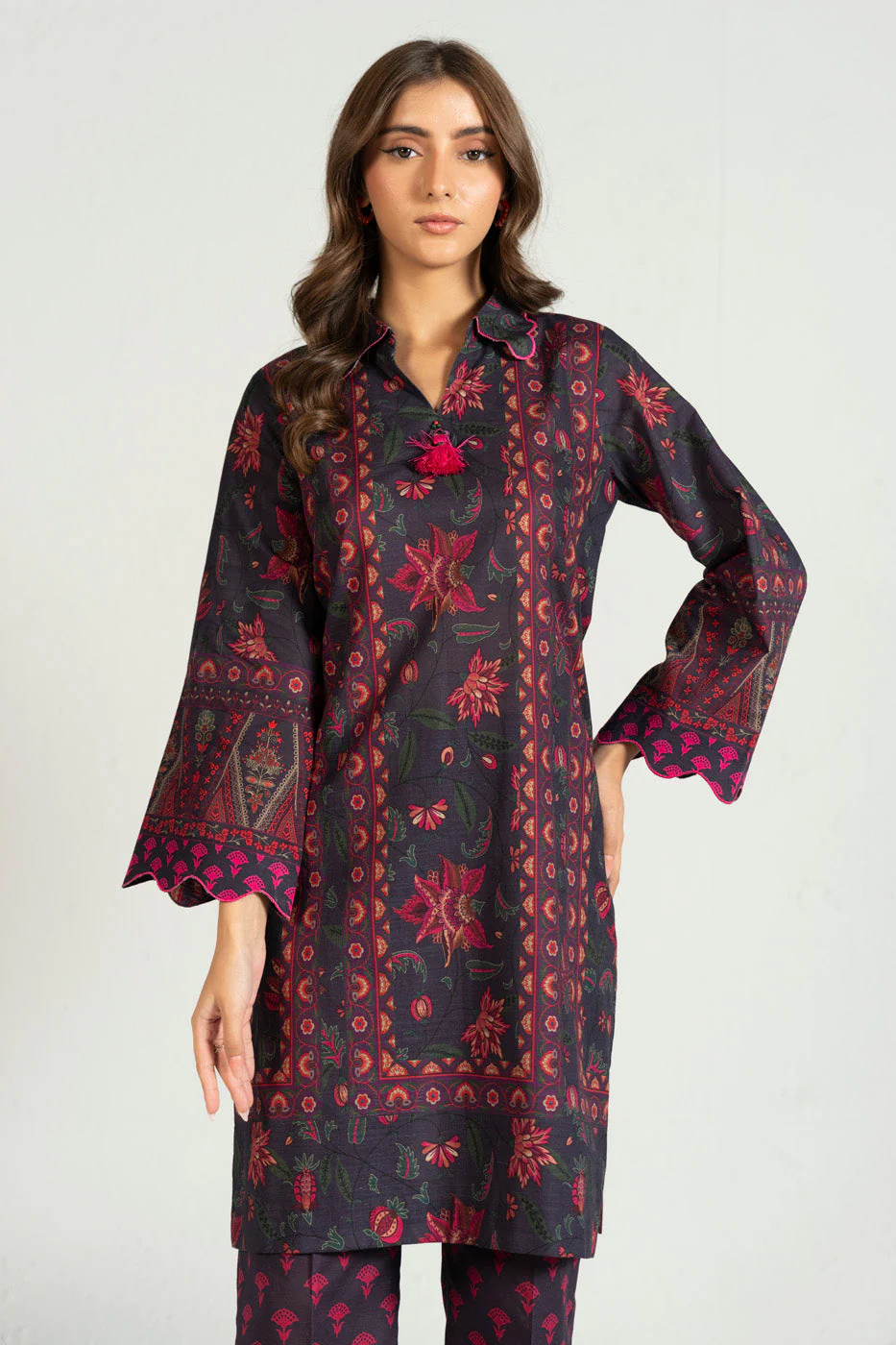 Alkaram FW-121.1-25-1-Purple Winter Collection 2025 - Image 2