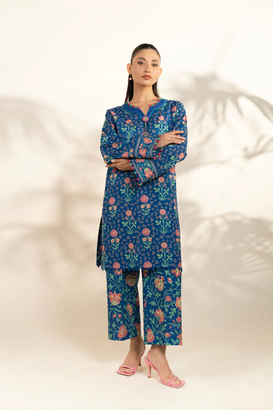 Alkaram FW-122-1-25-1-Blue Winter Collection 2025