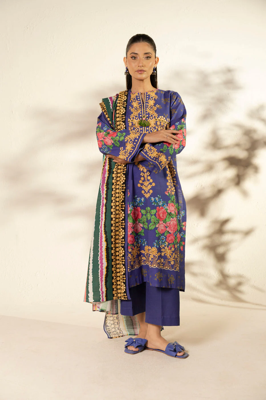 Alkaram FW-123-25-1-Blue Winter Collection 2025
