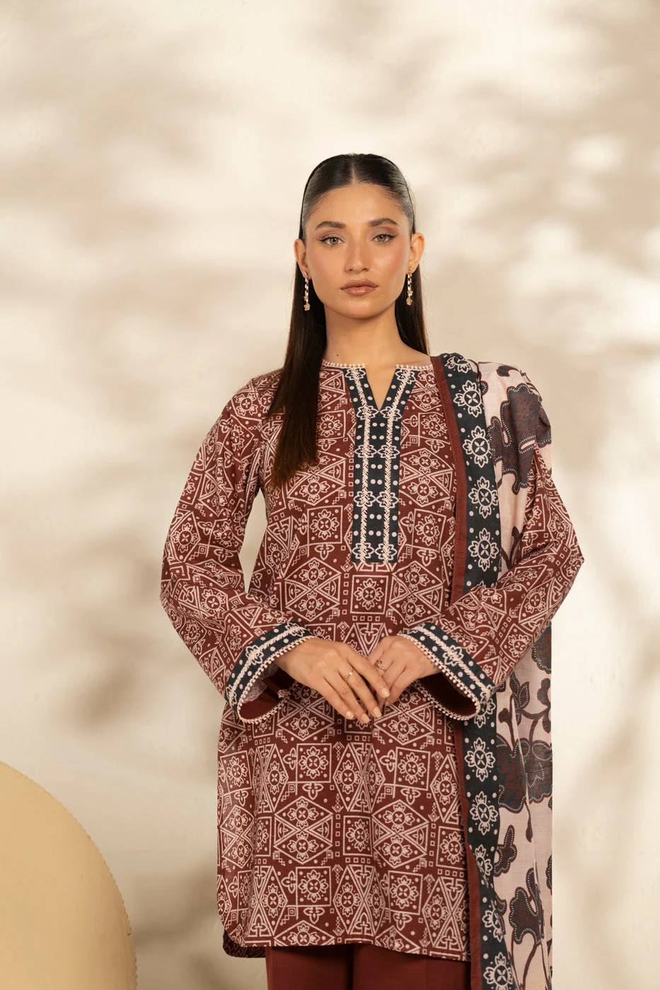 Alkaram FW-126-25-1-Beige Winter Collection 2025 - Image 2