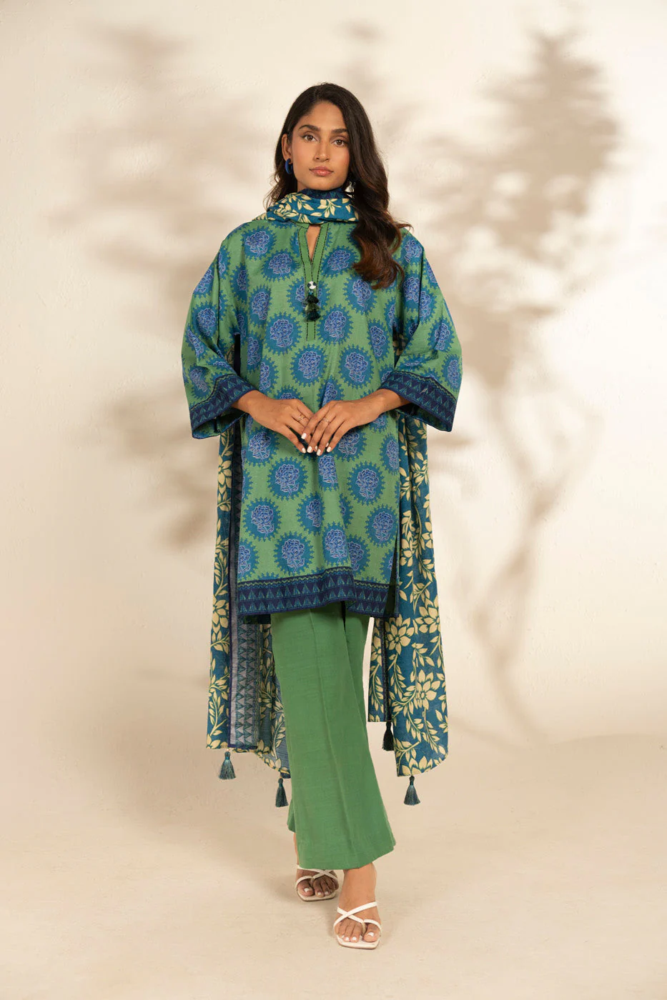 Alkaram FW-132-25-1-Blue Winter Collection 2025