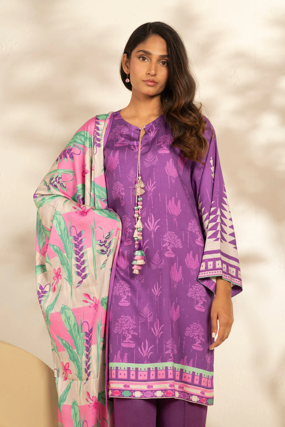 Alkaram FW-133-25-1-Purple Winter Collection 2025 - Image 2