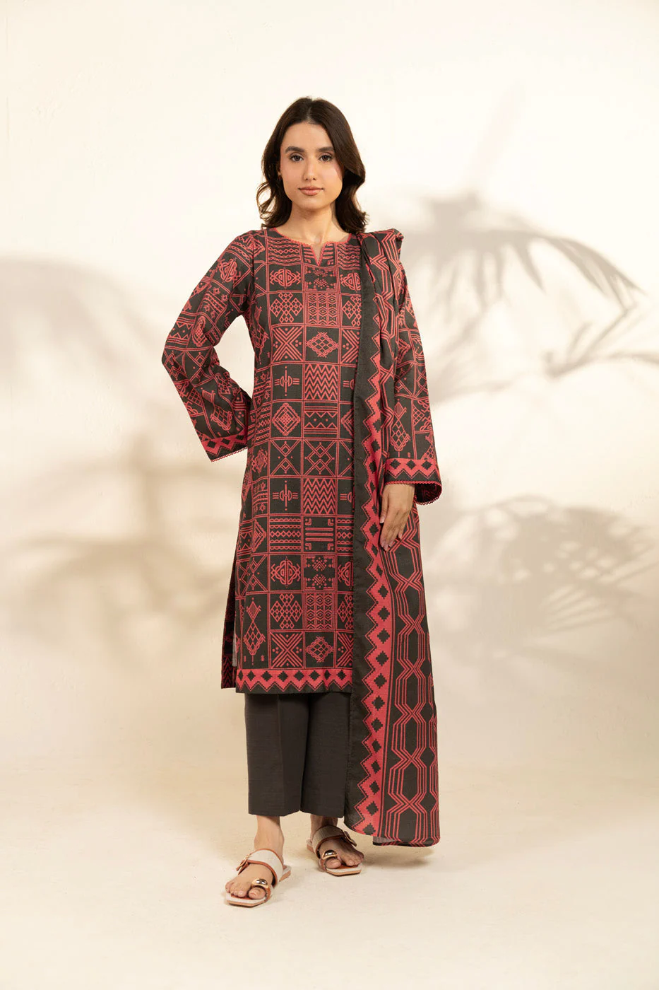 Alkaram FW-137-25-1-Grey Winter Collection 2025