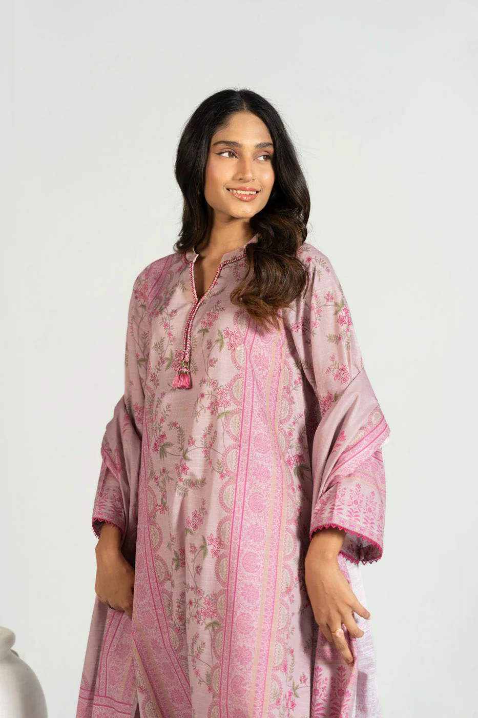 Alkaram FW-138.1-25-2-Pink Winter Collection 2025 - Image 2