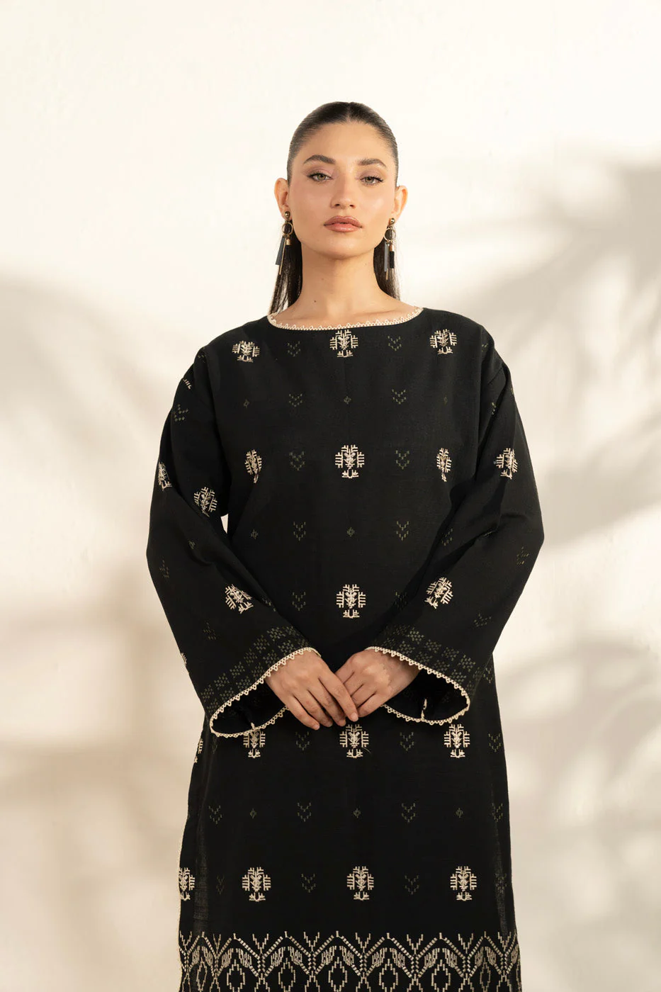 Alkaram FW-143-25-1-Black Winter Collection 2025 - Image 2