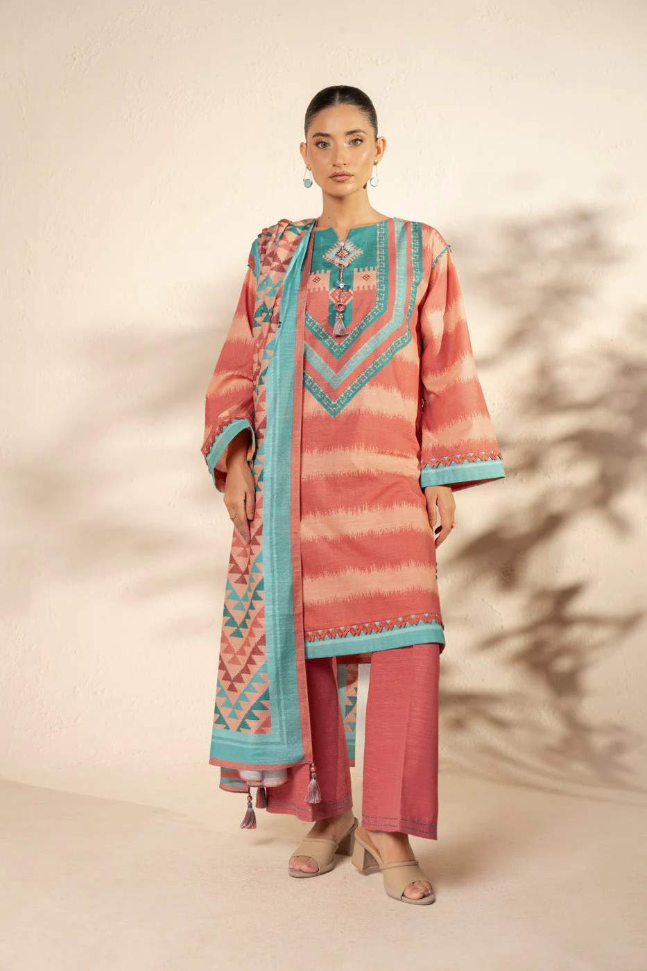 Alkaram FW-160-25-2-Peach Winter Collection 2025