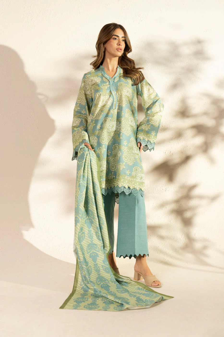 Alkaram FW-174-25-1-LightBlue Winter Collection 2025