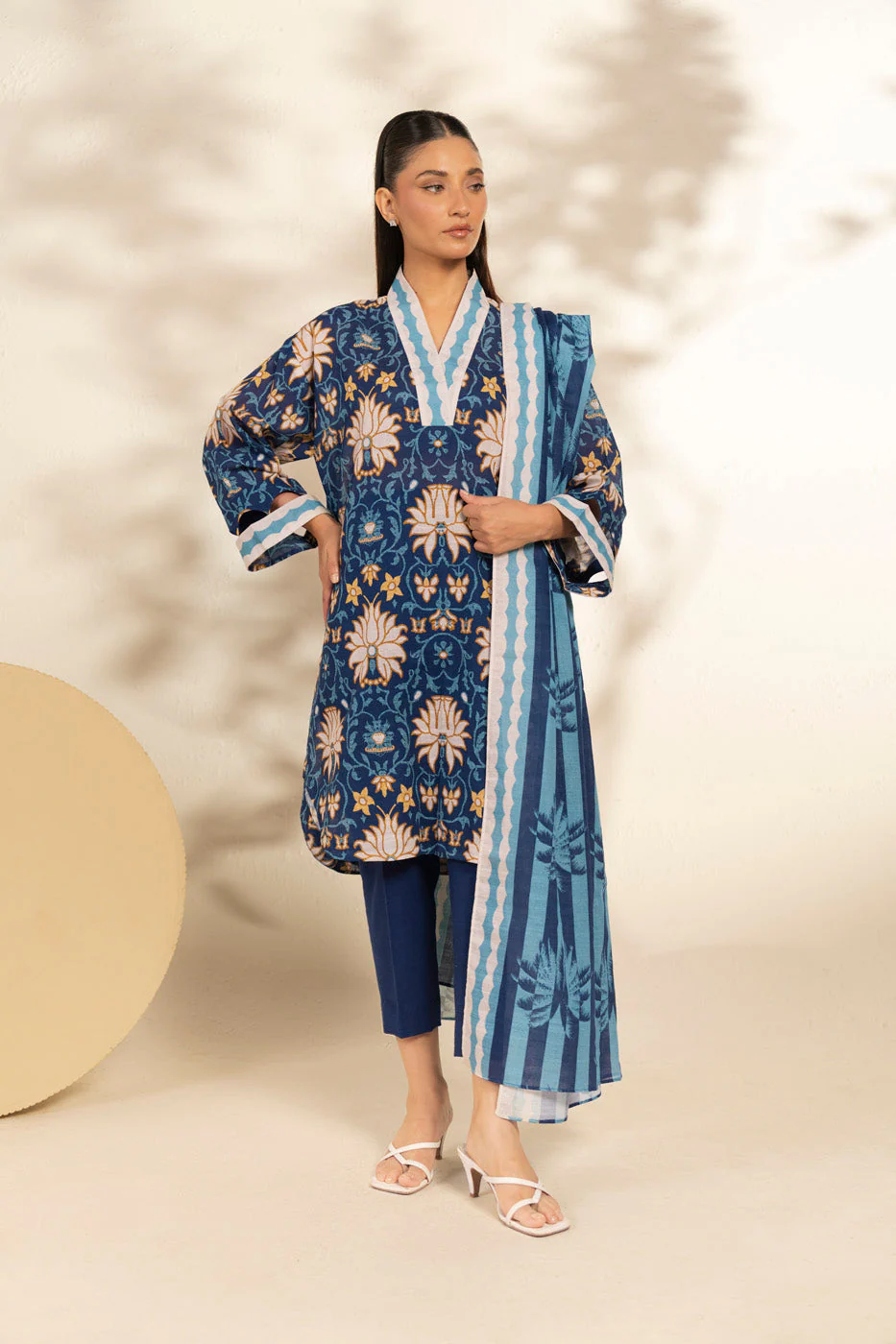 Alkaram FW-175-25-1-DarkBlue Winter Collection 2025