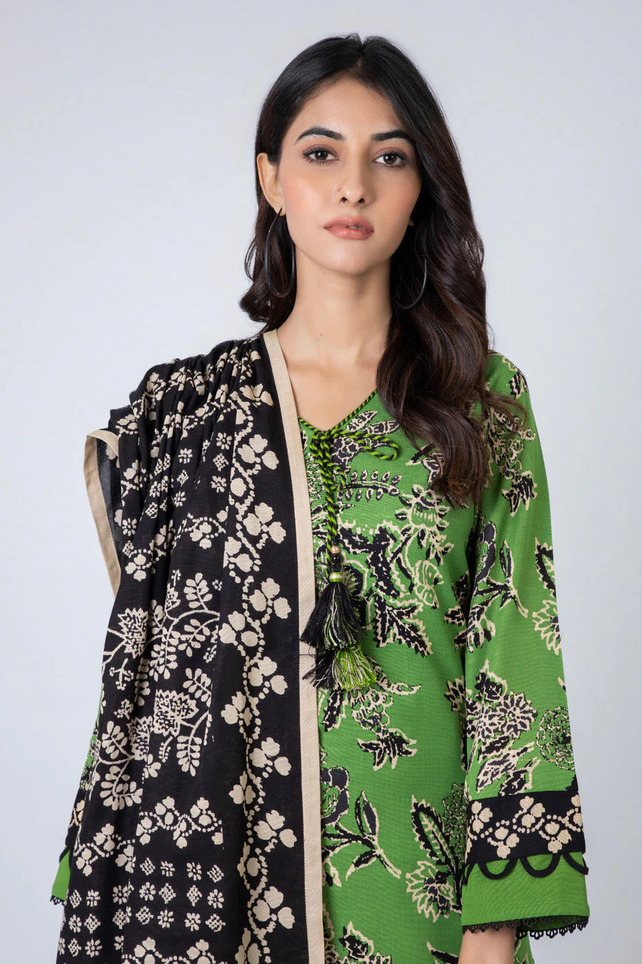 Alkaram FW-22-1-24-Green  Winter Collection 2024 - Image 2
