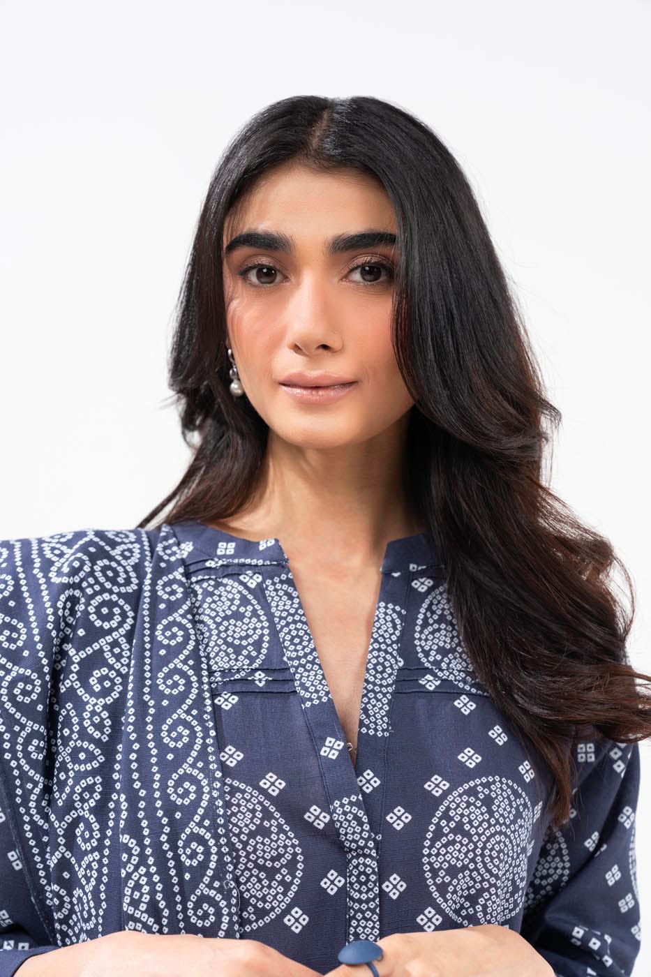 Alkaram FW-41-1-24-Ink Blue Winter Collection 2024 - Image 2
