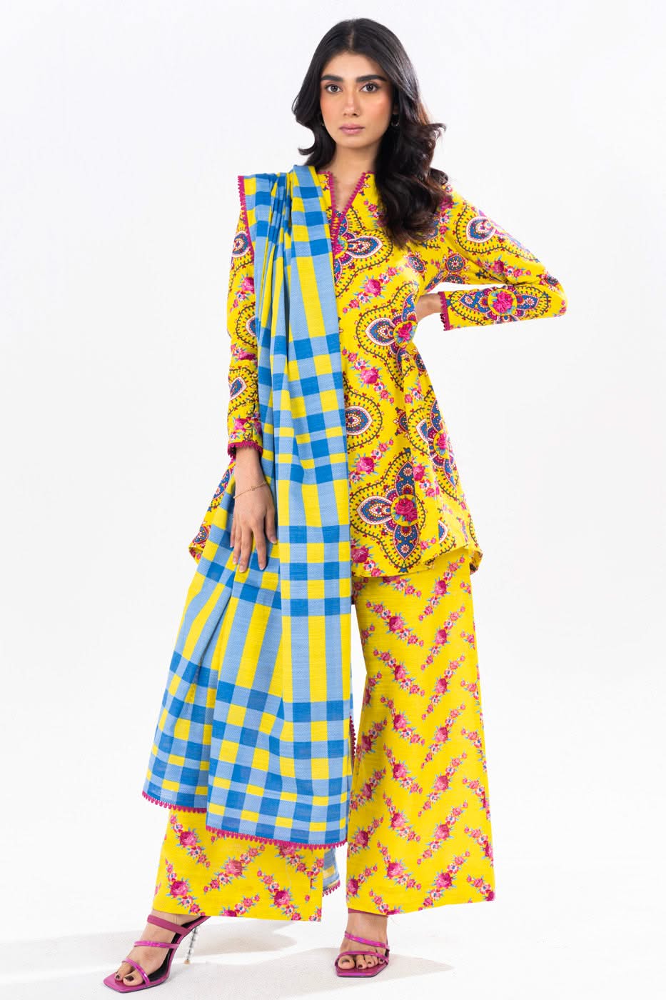 Alkaram FW-49-24-Green Winter Collection 2024 - Image 2