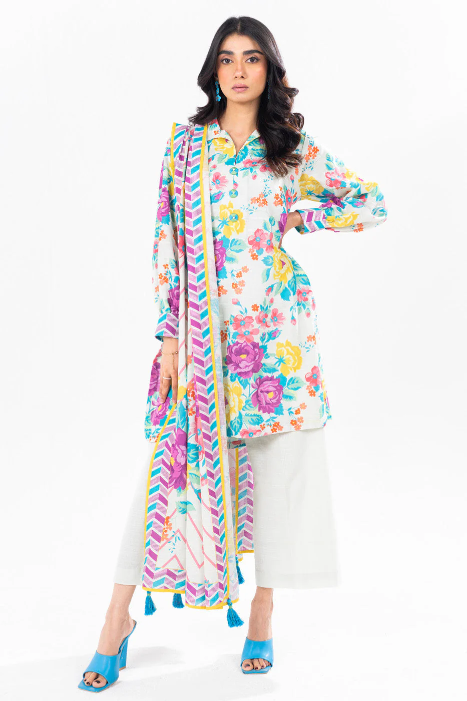 Alkaram FW-56-24-Cream Winter Collection 2024