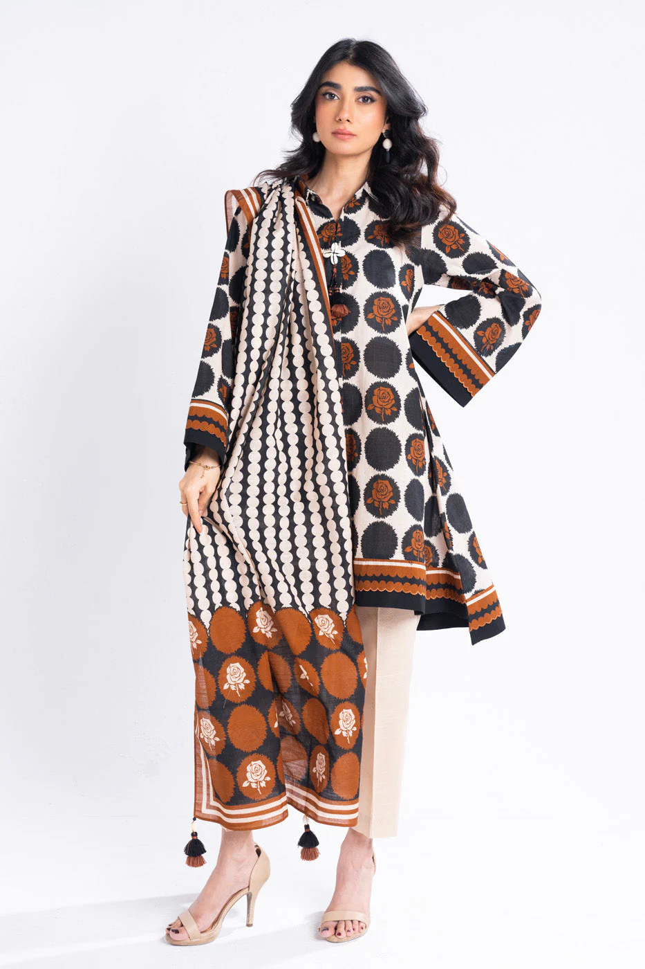 Alkaram FW-9-24-Beige Winter Collection 2024 - Image 2