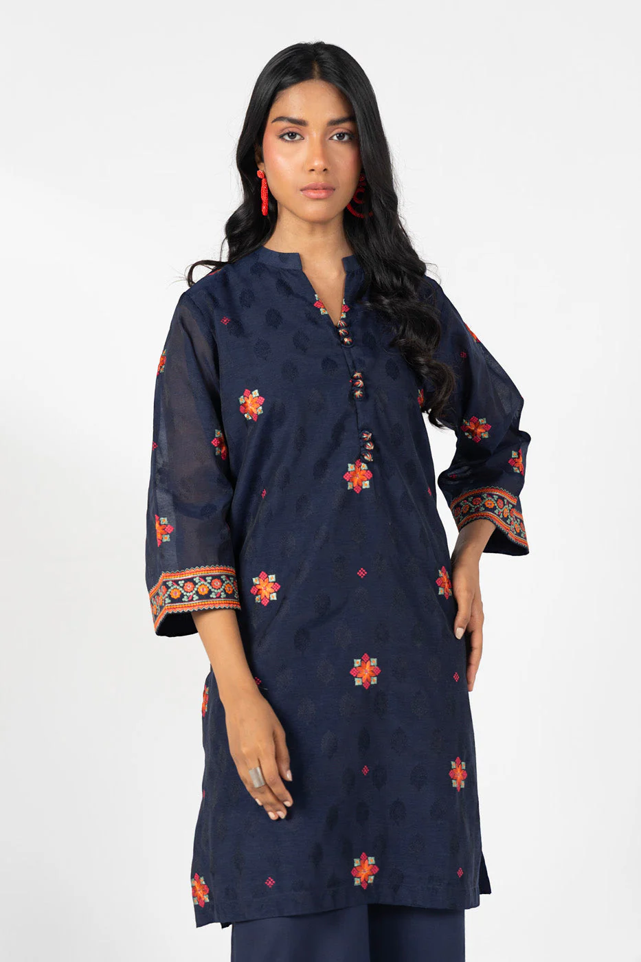 Alkaram GFSU5895-Black Hello Winter Woman 2026 - Image 2