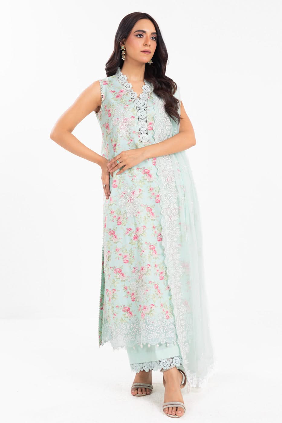 Alkaram LL-08-25-1-Aqua Luxury Lawn Summer 2025