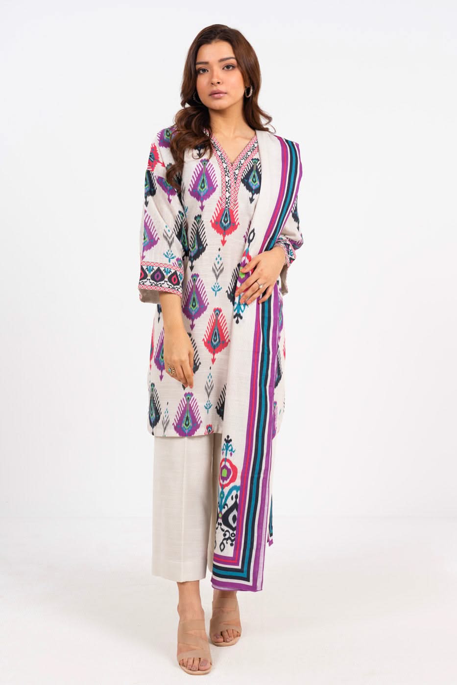 Alkaram PF-55-24-Cream  Mid Summer Collection 2024 - Image 2