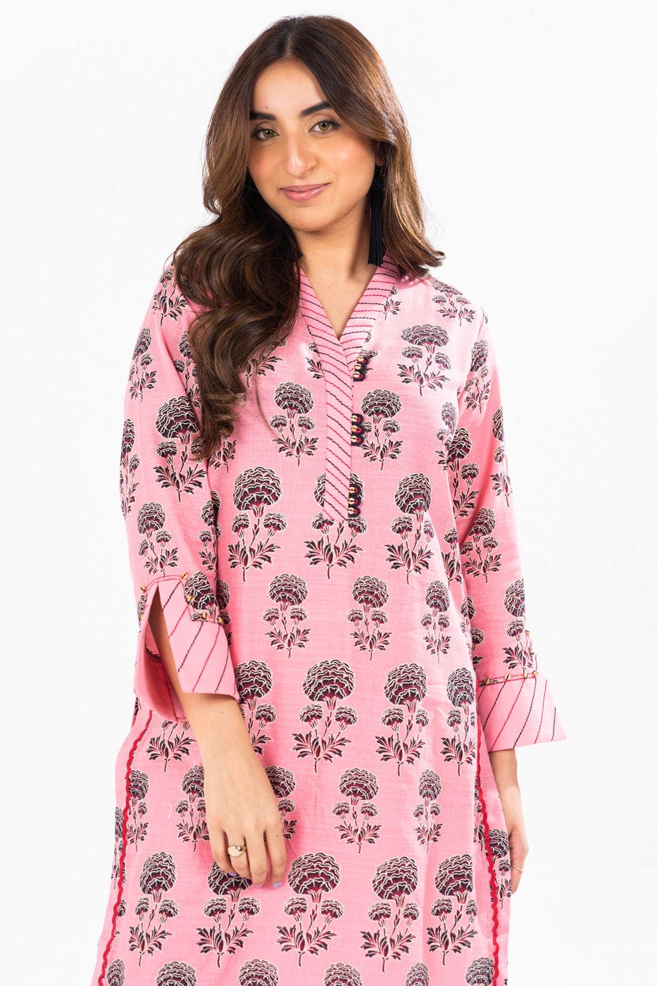 Alkaram SLR-14-24-7-Fuchsia Pink Winter Collection 2024 - Image 2