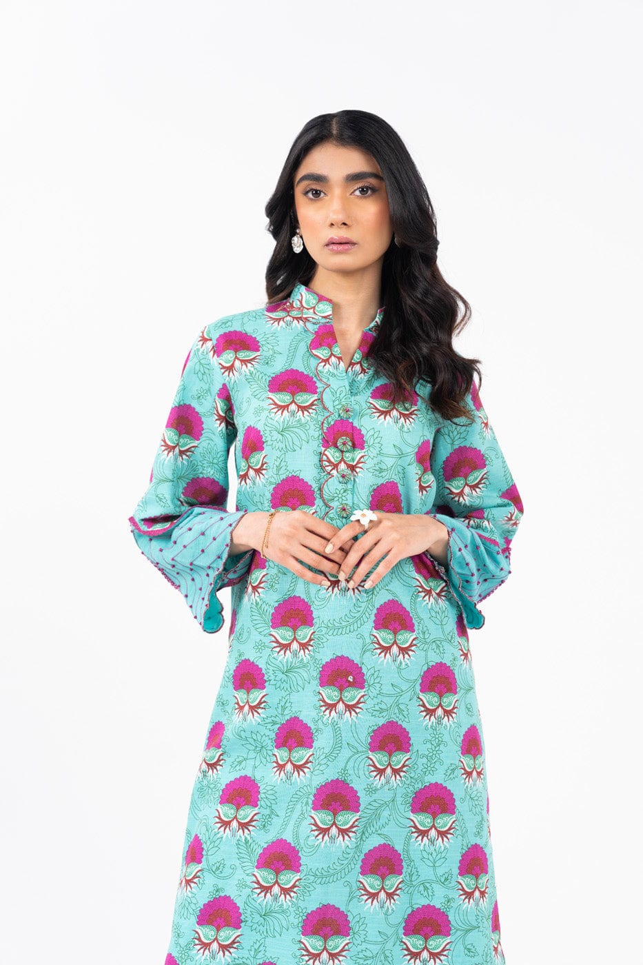 Alkaram SLR-32-24-7-Black  Winter Collection 2024 - Image 2