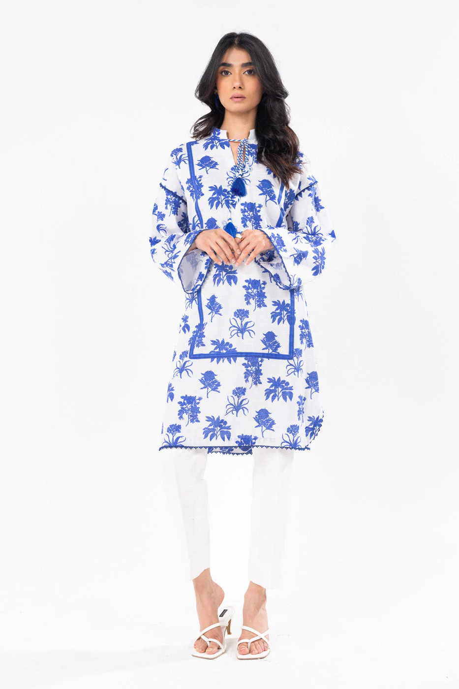 Alkaram SLR-38-24-7-White  Winter Collection 2024