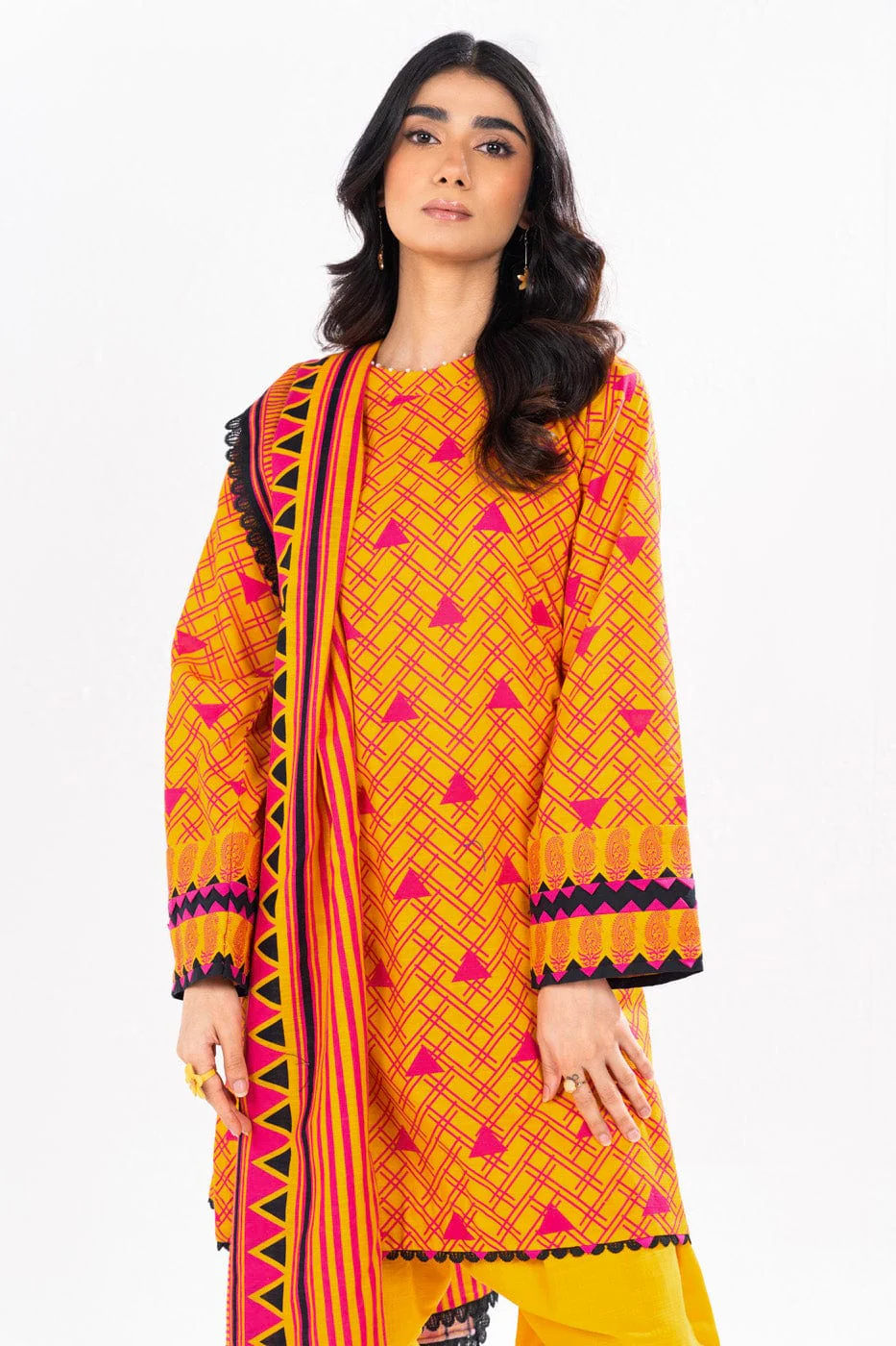 Alkaram SLR-86-24-7-Red  Winter Collection 2024 - Image 2