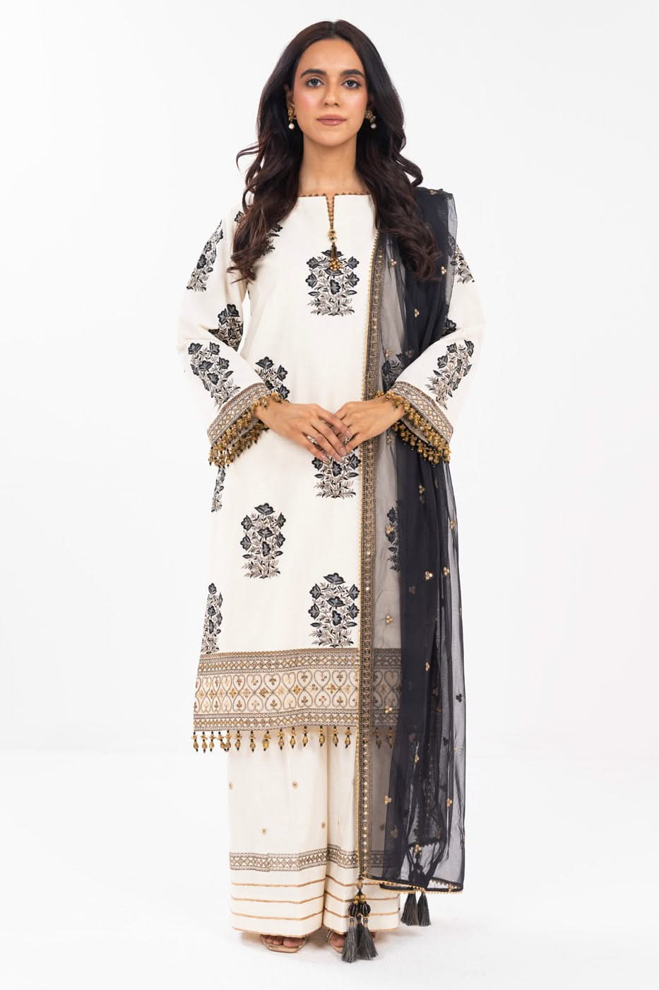 Alkaram Studio FC-30m-25-Off-white Festive Summer 2025