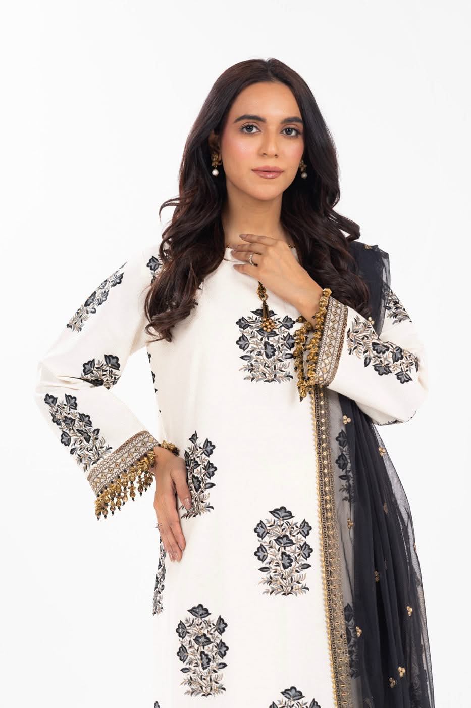 Alkaram Studio FC-30m-25-Off-white Festive Summer 2025 - Image 2