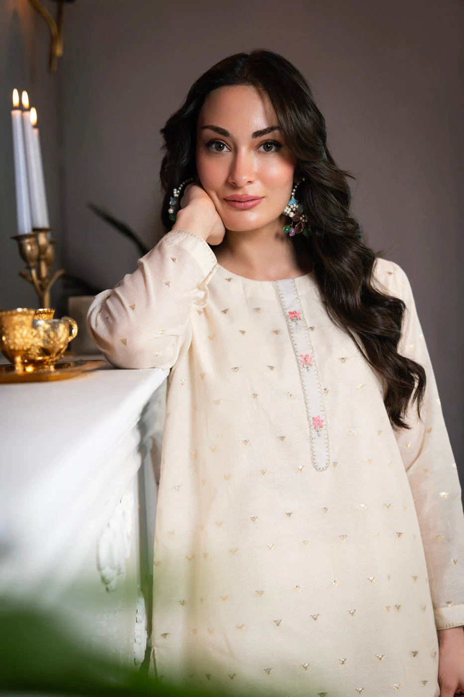 Alkaram Studio GFSU5948-Off White Husn-E-Eid 2025 - Image 2