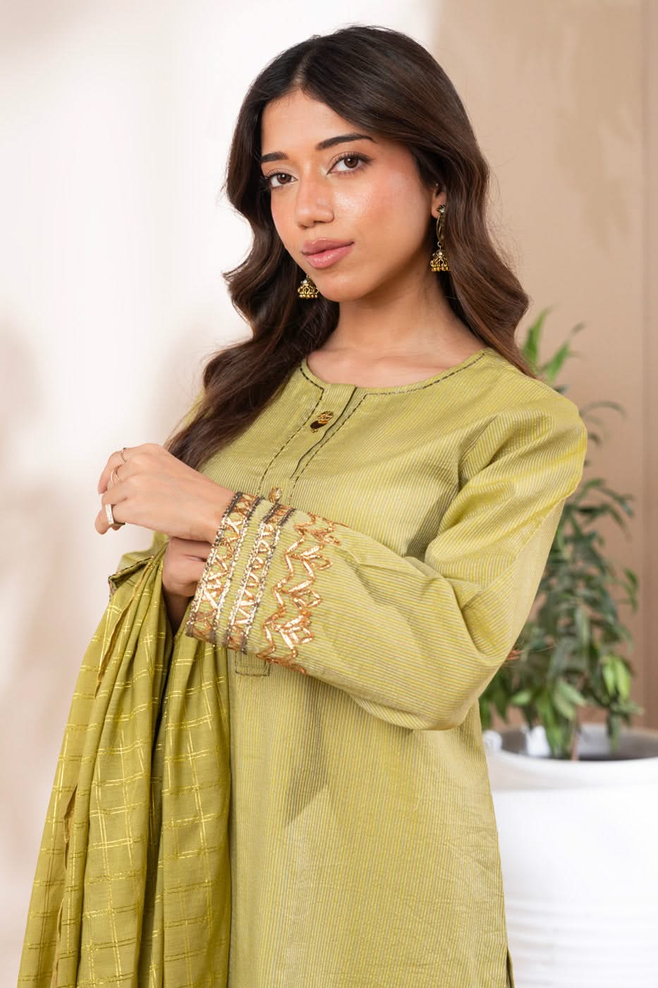 Alkaram Studio GFSU5967-Green Husn-E-Eid 2025 - Image 2